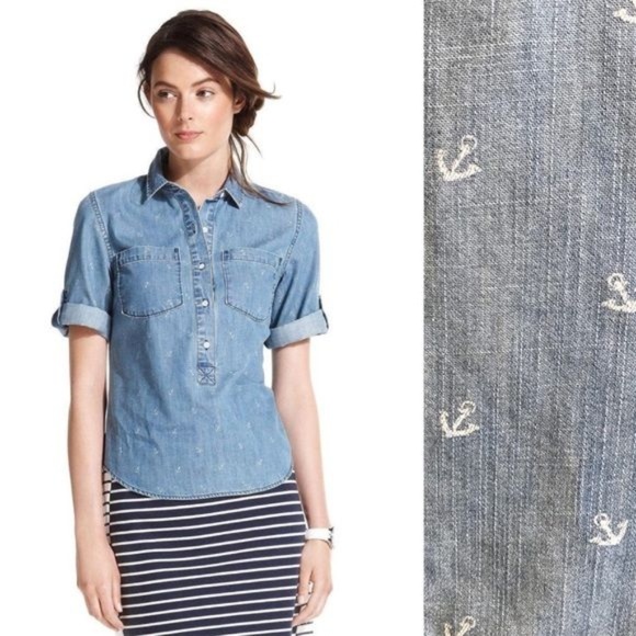 Tommy Hilfiger Tops - Tommy Hilfiger chambray popover shirt anchor print